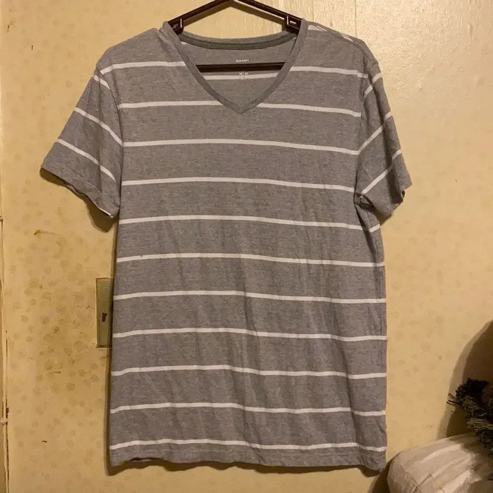Old Navy Stripped Tee sz. M